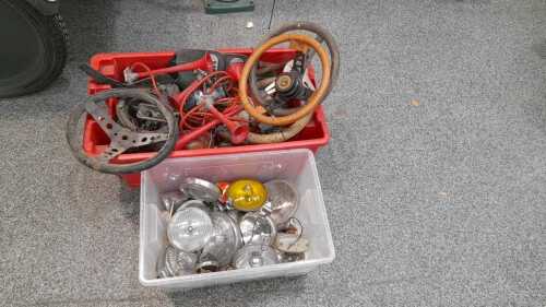 ASSORTED CAR PARTS + ASSORTED LAMPS