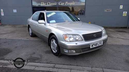 2000 LEXUS LS400 AUTO