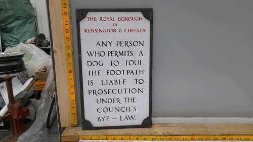 ROYAL BOROUGH OF KENSINGTON AND CHELSEA ENAMEL DOG FOULING ENAMEL DOUBLE SIDED SIGN