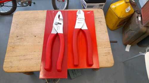 SNAPON ADVERTISING MOUNTED PLIERS & SIDE CUTTERS 26"X11"