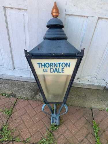 THORNTON LE DALE RAILWAY LAMP