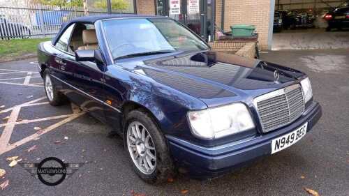 1995 MERCEDES E220 CABRIOLET A