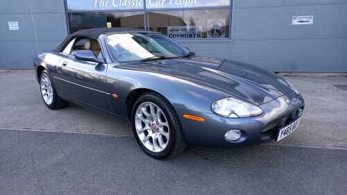 2001 JAGUAR XKR AUTO