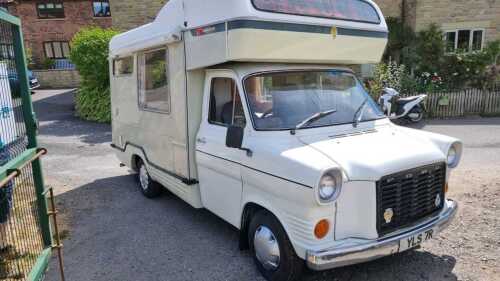 1977 FORD MOTOR CARAVAN